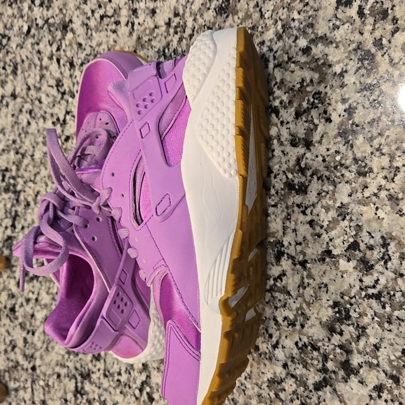 NIKE AIR HUARACHE RUN ULTRA N7 FUCHSIA GLOW. BV 1164-500. SIZE 7.5 - Picture 9 of 11